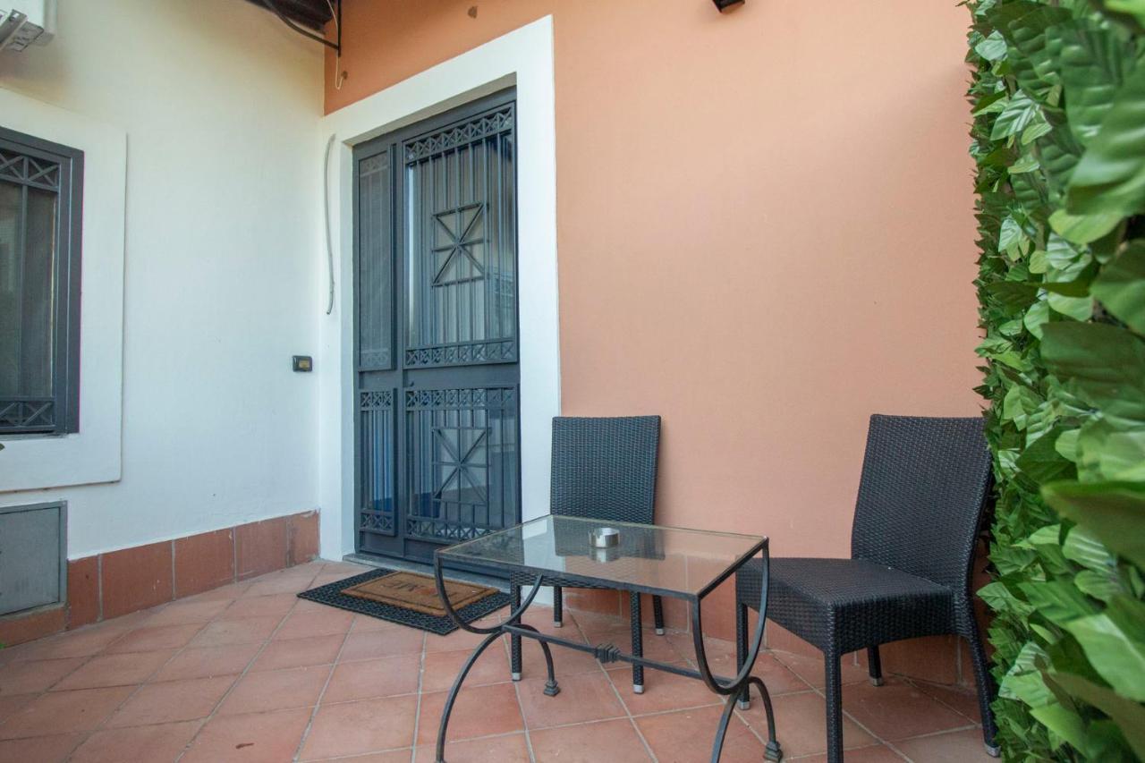 Royal Playa Suite And Apartament -Private Parking- Self Chek Out Катания Экстерьер фото