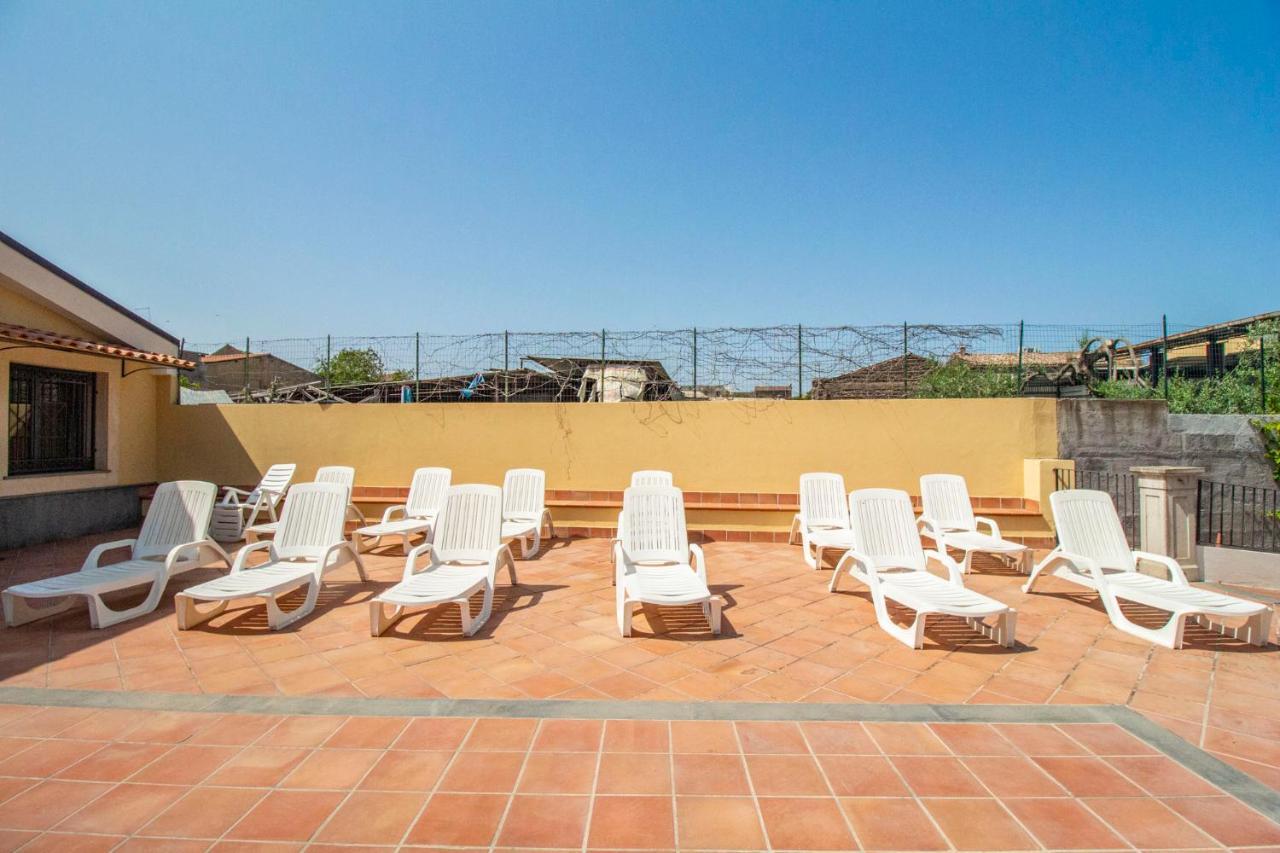 Royal Playa Suite And Apartament -Private Parking- Self Chek Out Катания Экстерьер фото
