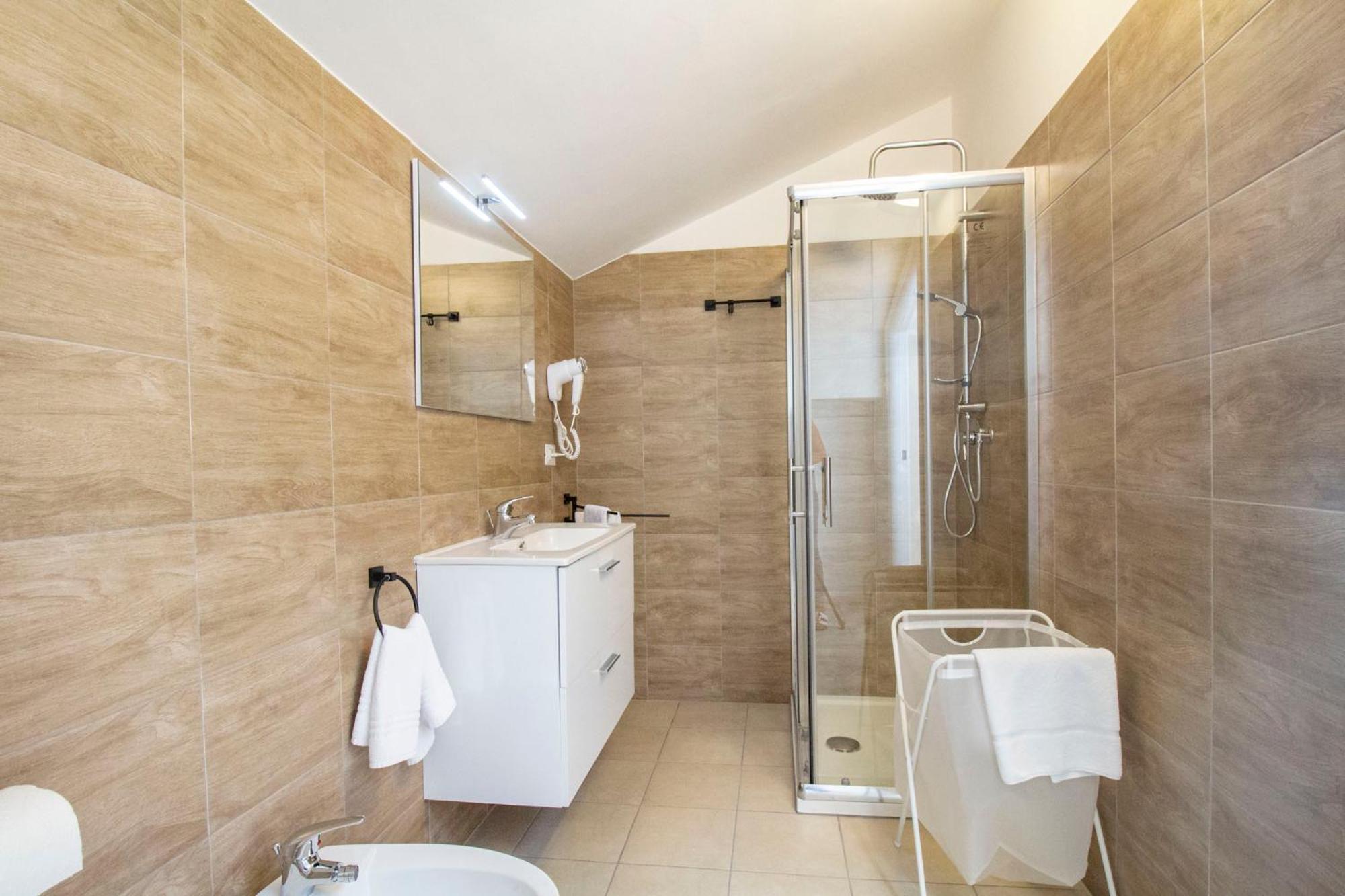 Royal Playa Suite And Apartament -Private Parking- Self Chek Out Катания Экстерьер фото